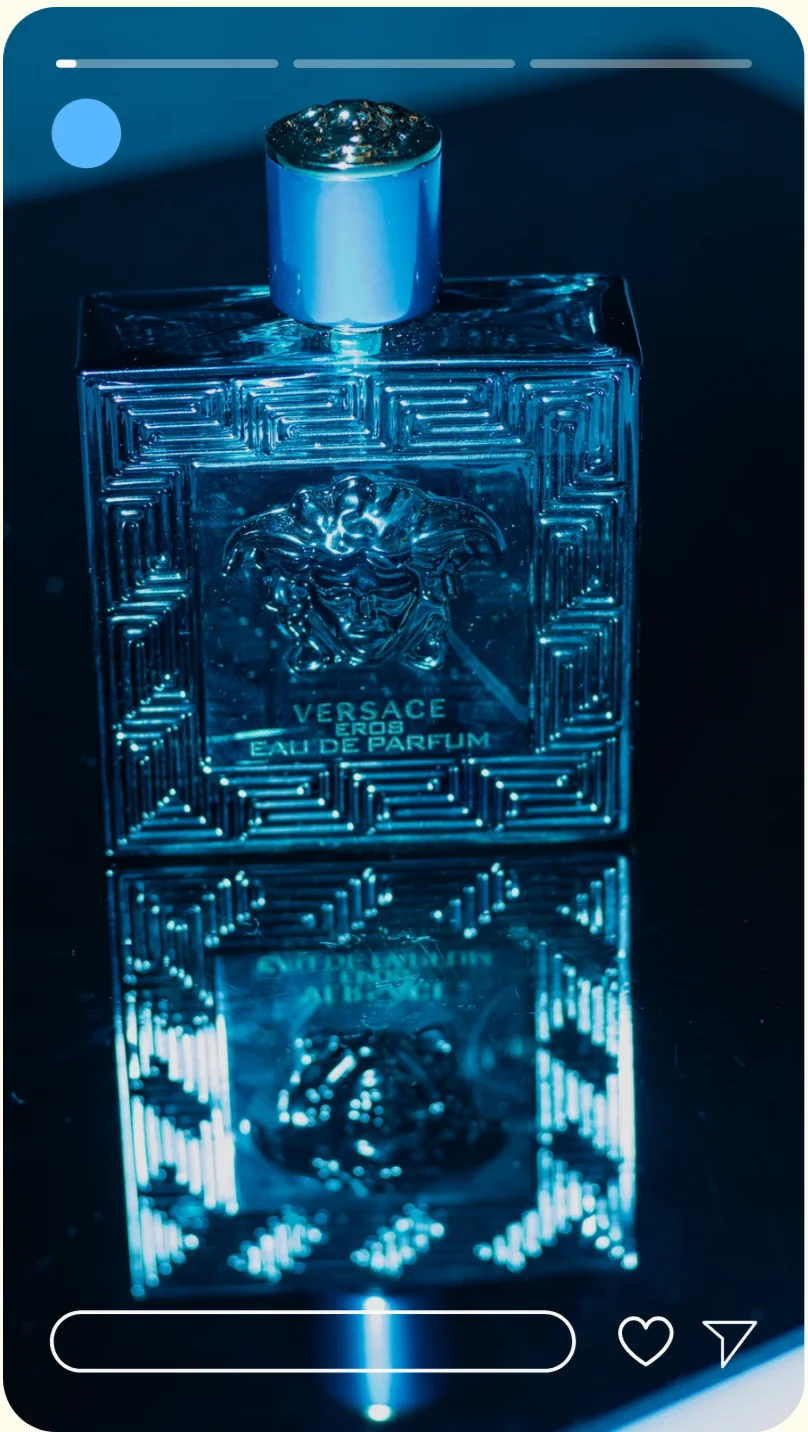 Maqueta de historia de Instagram con el frasco iluminado